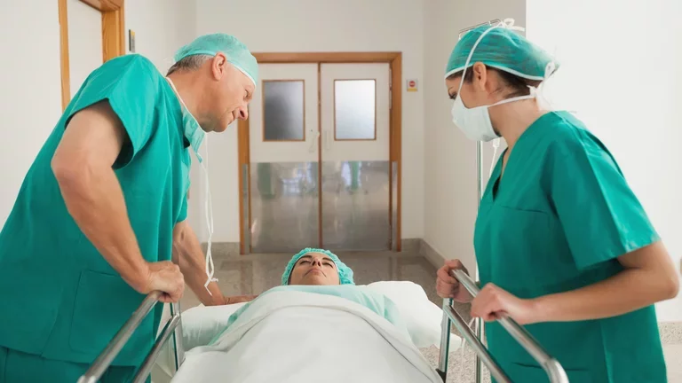 Paciente que va para cirugía