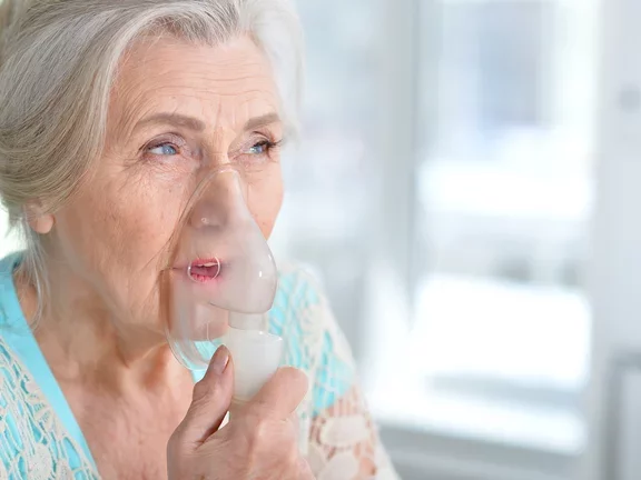 Paciente geriatrico con oxigeno